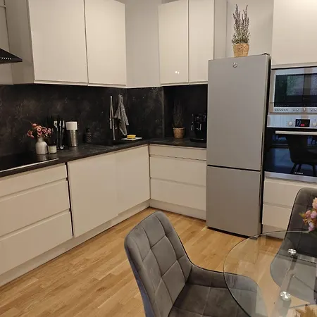 *1a Lage/top Anbindung/4 Pers./tiefgarage/smart-tv*